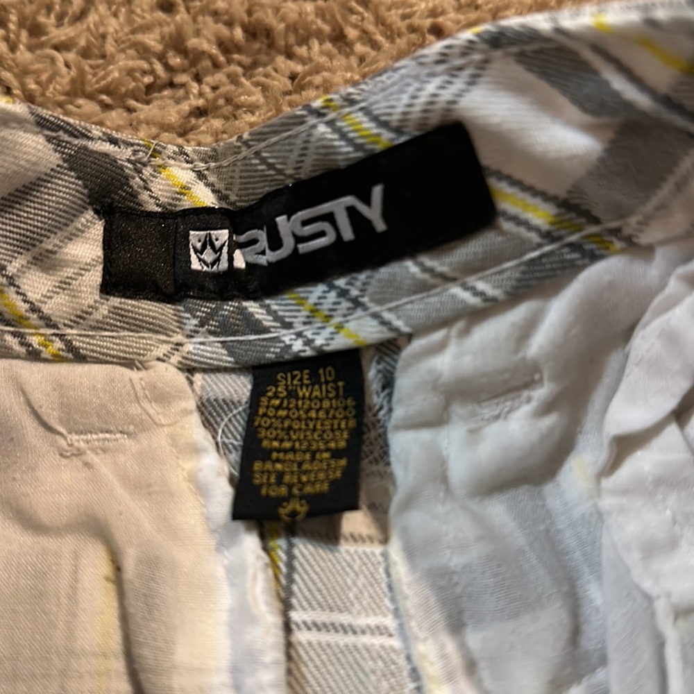 ❤️ Rusty Shorts - Picture 4 of 5